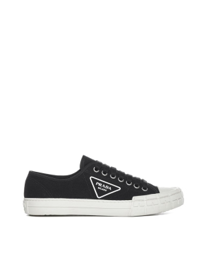 Prada Logo Print Low-top Sneakers