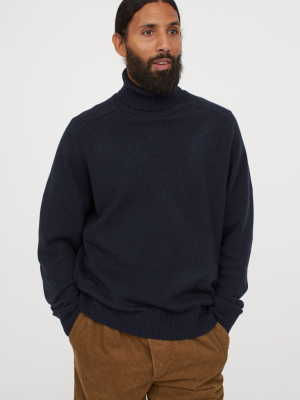 Fine-knit Turtleneck Sweater