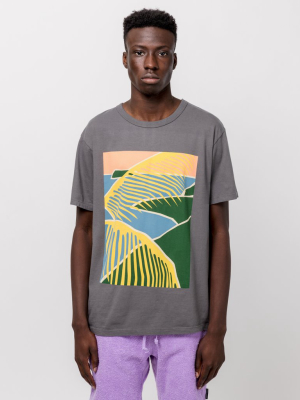 Beach Scene T-shirt In Charcoal