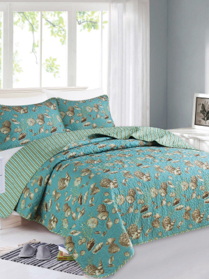 Great Bay Home Coastal Themed Quilt Set