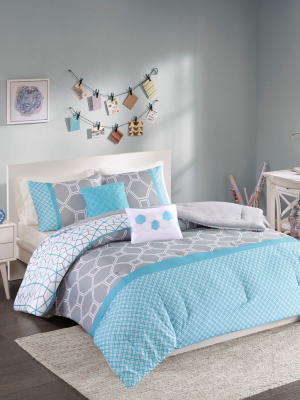 Sarah Comforter Set