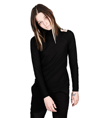 Shoulder Cuts Longsleeve T-shirt