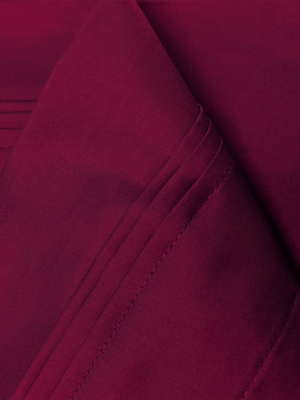 Blue Nile Mills Solid 650-thread Count Pillowcase Set, Standard, Burgundy