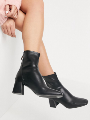 Stradivarius Mid Heel Boots In Black