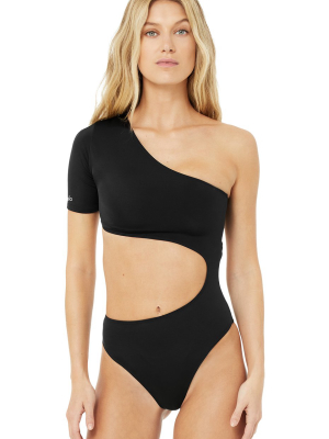 Body Wave One Piece - Black