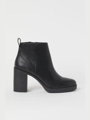 Block-heeled Ankle Boots