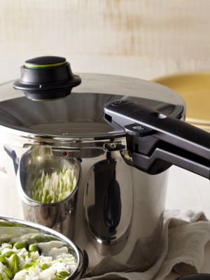 Fissler Vitavit Comfort Pressure Cooker