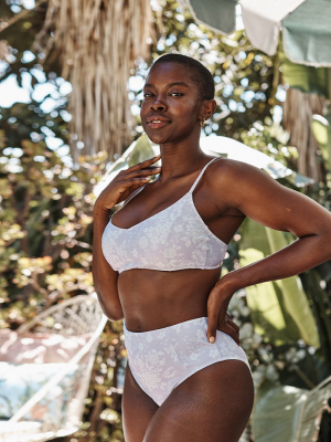 The Wanderlust Bikini Top - Vintage Floral In Lavender