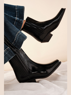 Cassidy Chelsea Boots