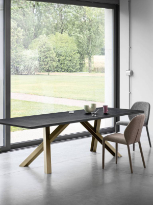 Gustave Plus Dining Table