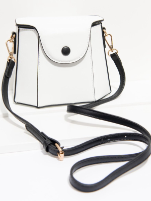 Unique Vintage White Leatherette Geometric Crossbody