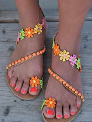 Colorful Flower Embellished Toe Ring Flat Sandals