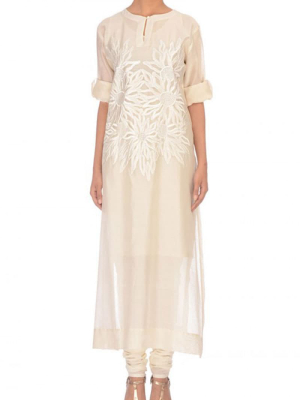 Keyhole Embroidered Kurta