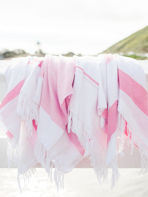 Lightweight Fringe Towel - Pink