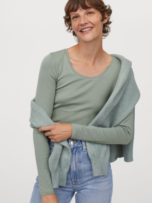 Long-sleeved Top