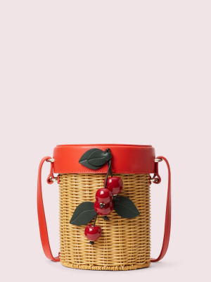 Picnic Wicker Crossbody