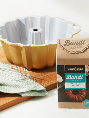 Nordic Ware ® Anniversary Bundt ® Pan And Vanilla Bean Cake Mix