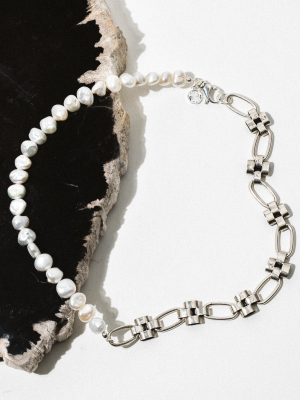 Seduce Pearl/chain Necklace