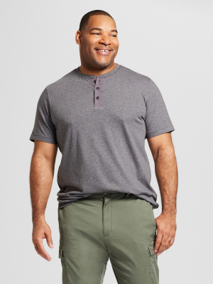 Men's Big & Tall Standard Fit Short Sleeve Henley T-shirt - Goodfellow & Co™
