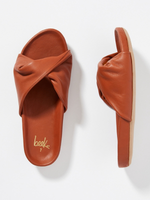 Beek Vireo Slide Sandals