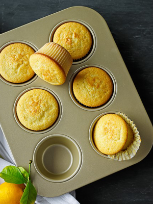 Williams Sonoma Goldtouch® Nonstick Muffin Pan