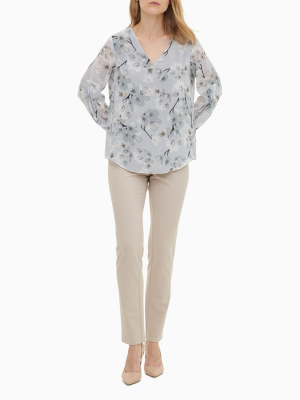 Printed V-neck Pleated Long Sleeve Top