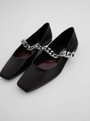 Flat Leather Shoes With Chain