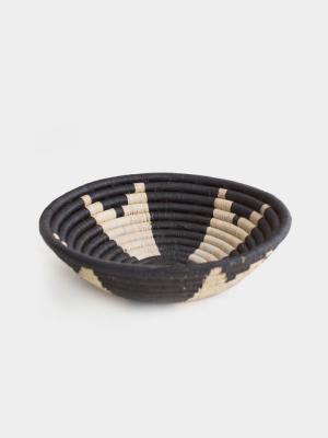 Indego Africa Plateau Basket - Star Raffia