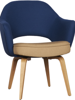 Knoll Saarinen Executive Armchair – Blue/tan