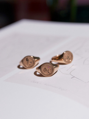 Amulet Love Signet Ring | Gold Plated