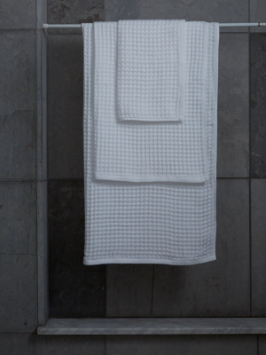 Air Waffle White Towels