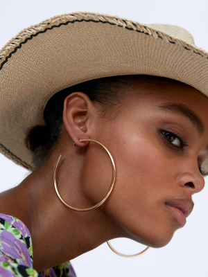 Hat With Contrasting Band