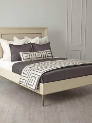 Global Views Ellipse Bed