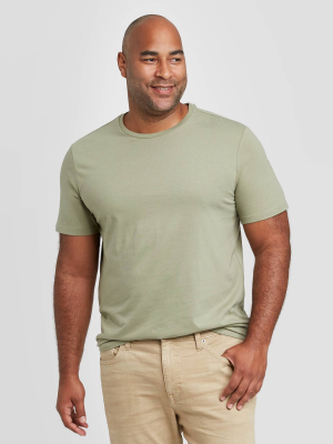 Men's Big & Tall Standard Fit Crew Neck T-shirt - Goodfellow & Co™ Light Green