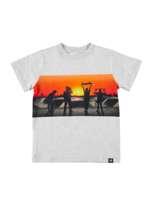 Molo Road T-shirt - Red Sky Skate