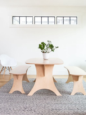 Simbly Dining Table - Maple