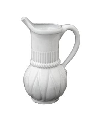 Capucine Pitcher