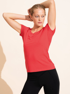 Emilie T-shirt - Scarlet