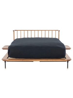 Distrikt Bed Queen Bed