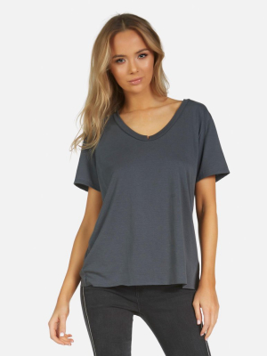 Delano Core Boyfriend Tee