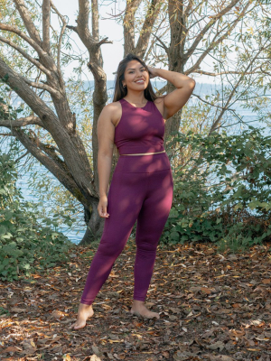 High Rise Classic Compressive Pocket Leggings In Plum