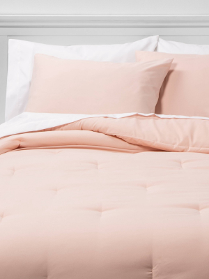 Bed In A Bag Blush Solid Microfiber With White Sheets - Room Essentials™