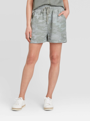 Women's Camo Print Mid-rise Tie-front Utility Shorts - Universal Thread™ Green