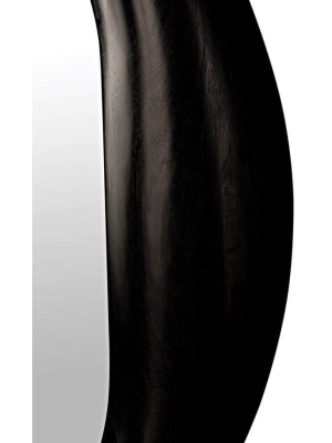 Noir Oh Mirror
