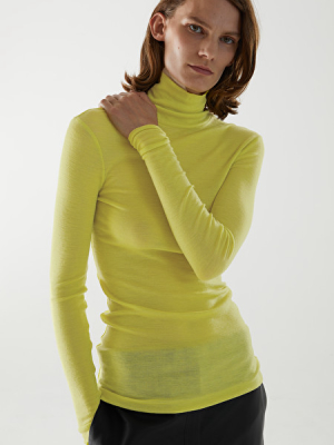 Fine Turtleneck Wool Top