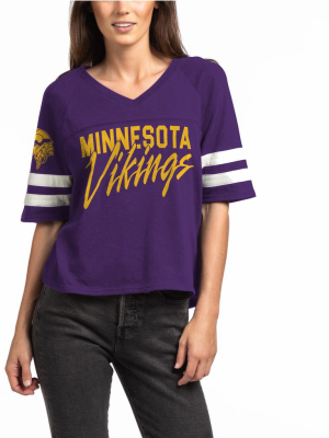 Womens Vikings Vneck Tee