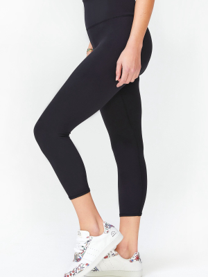 Jet Black Tlc Capri