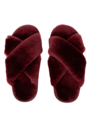 The Paityn Shearling Slippers In Burgundy