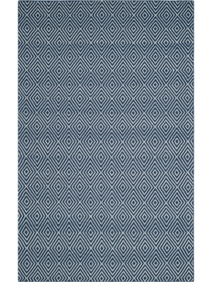 Oma Solid Hooked Rug - Safavieh